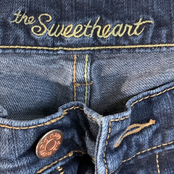 Old Navy Sweetheart Jeans US8 Long (32”) - Picture 3 of 4